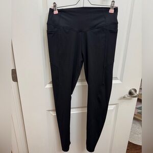 PINK Victorias Secret Active Mesh Leg Leggings with pockets